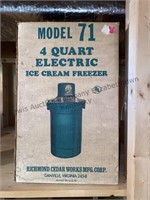 Model 71 4 qt ice cream churn