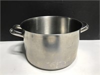 Stainless steel soup pot