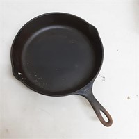 Nice Wagner Ware 1060 cast iron pan