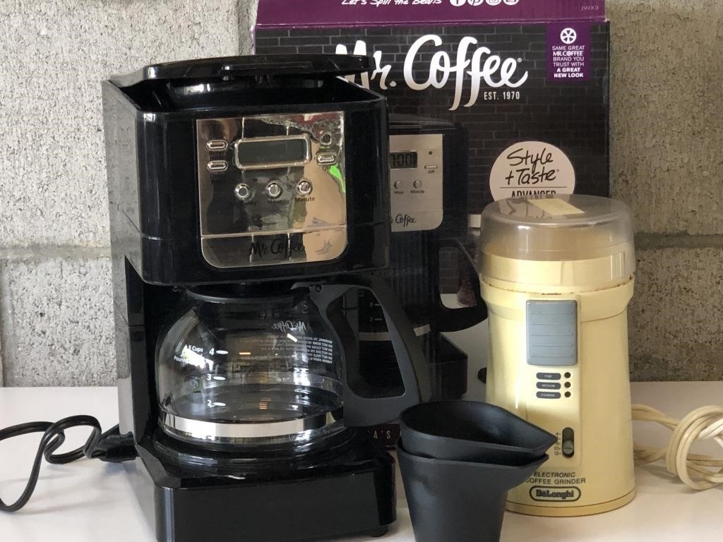 Coffee Pot and coffee Grinder