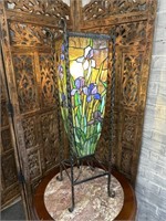 Iris design stained glass lamp
