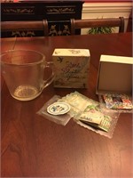 PYREX MEASURING CUP AND ANTIQUE ITEMS