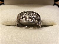 Sterling Silver Chained Elephants Ring Size 8