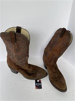 9.5 Womans Long Haul Cowboy Boots