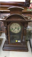 Antique wood case mantel clock, with pendulum and