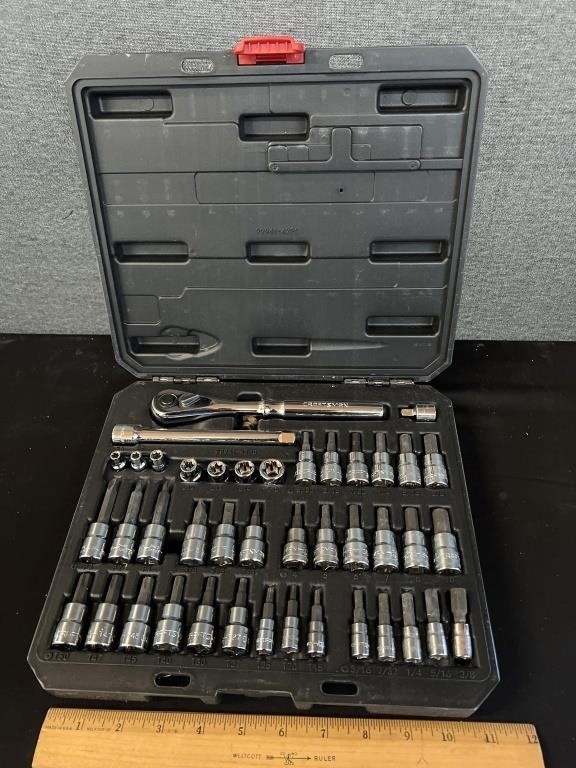 Craftsman Socket Wrench Set 42 Piece In Case