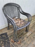 Set of 4 metal chairs
