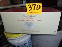 Mainstay's 6.5 qt Slow Cooker