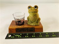 Frog shot glass w/ stand
