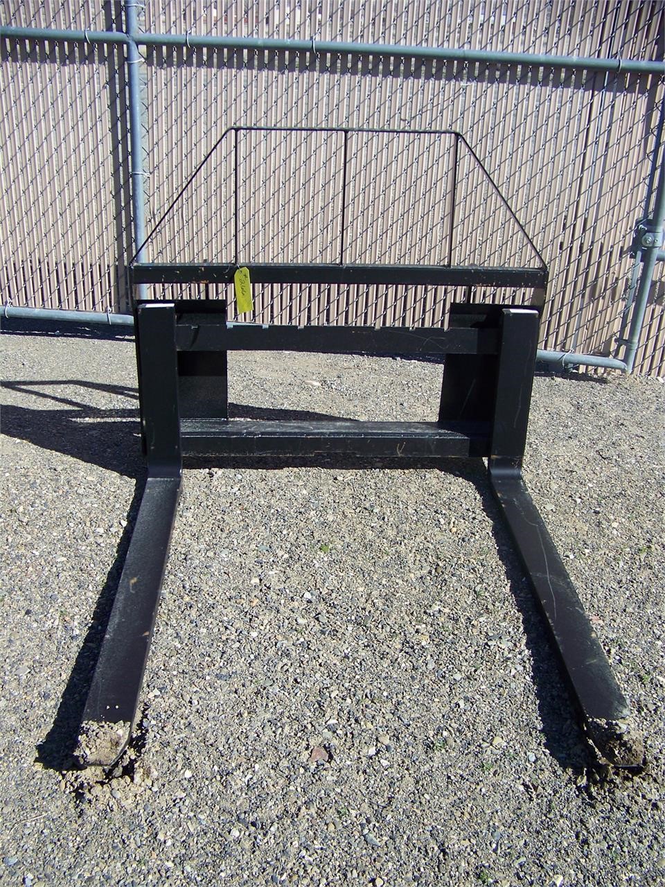 Quick attach Skid Steer Forks