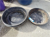 Rubber Feed Pans (5)