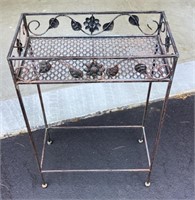 Metal plant stand