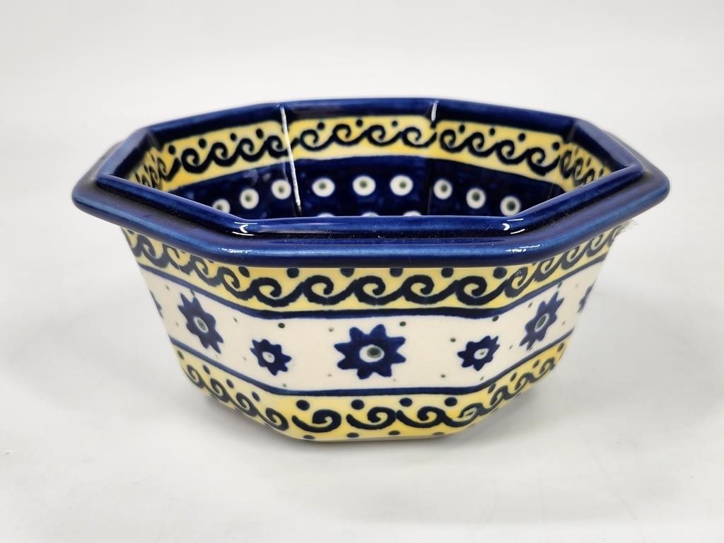 POLISH POTTERY SMALL BAKING DISH