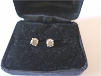14ct white gold diamond earrings