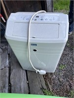 PORTABLE AC NO ATTATCHMENTS