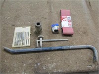 crowbar,sandpaper,socket,dremel item & tools