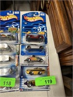 LOT OF 5 HOTWHEELS HOT WHEELS DIECAST CARS