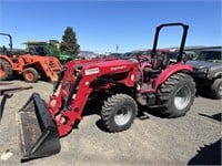Mahindra 2655 HST 4wd Tractor w/ 2655L Loader