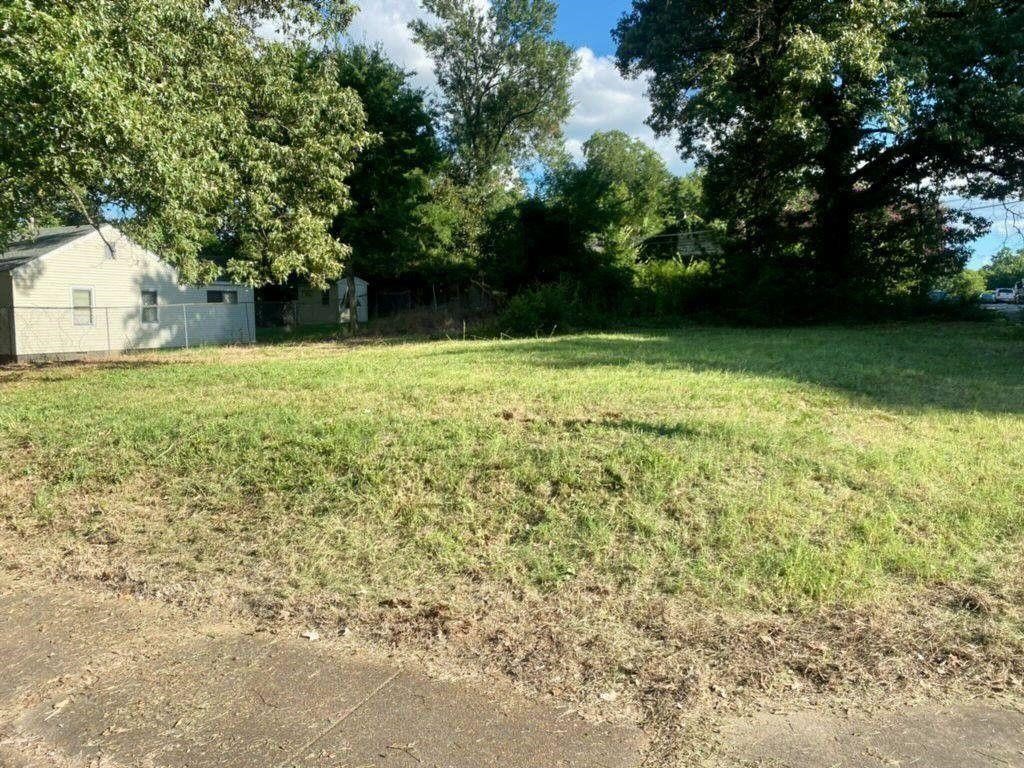 ABSOLUTE ONLINE AUCTION: VACANT LOT IN MEMPHIS