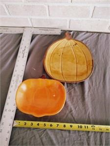 Ceramic pumpkin dishes