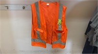 Reflective safety vest, size Large?
