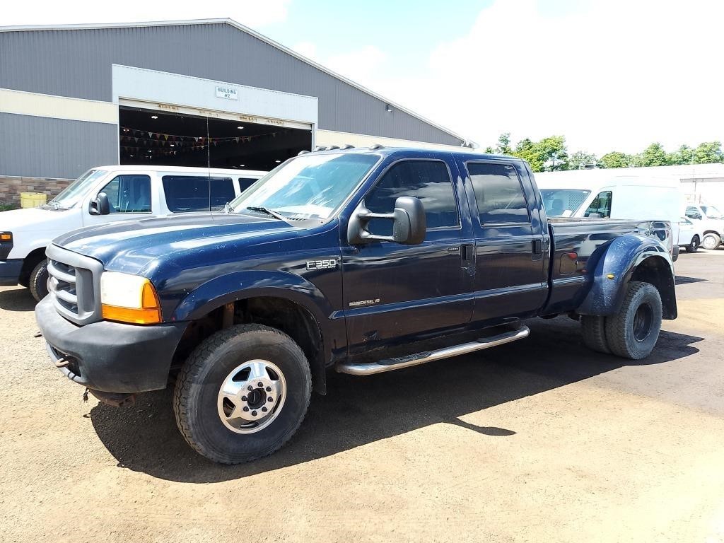 2002 Ford F350 SD Dual Pick Up Truck
