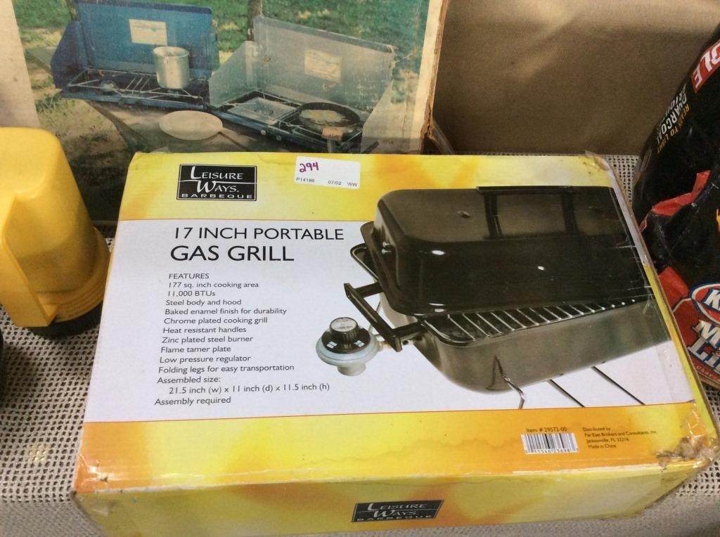 Portable gas grill