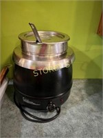 Soup Warmer w/ Baine, Lid & Ladle