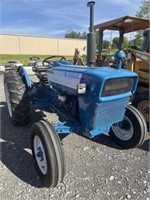 Ford 2000 tractor - diesel