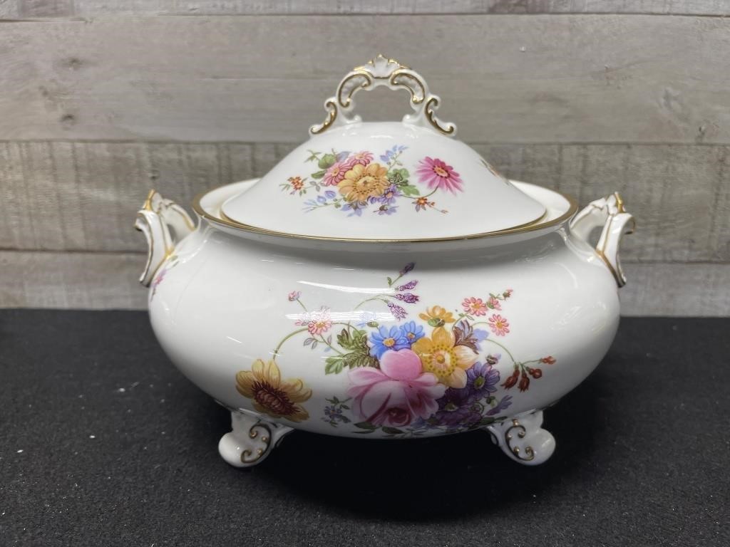 Royal Crown Derby Covered Veggie Bowl Note Hair Li