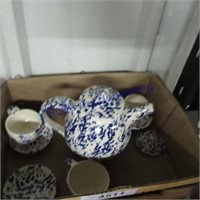 Blue-speckled tea set