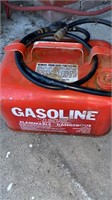 Metal gas can for boat