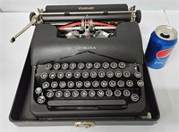 Vintage Smith & Corona Standard Typewriter w Case