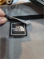 NORTH FACE JACKET SZ-XL (LOOKS NEW)