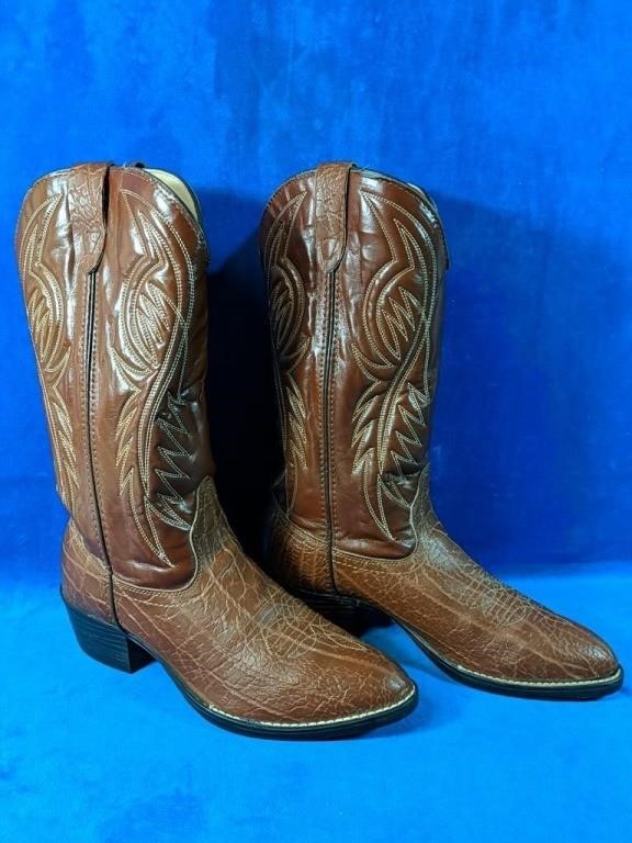 As New Genuine Bronco Cowboy boots, men's size