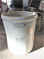 Western 20 Gallon Crock (Has a crack, see pic)