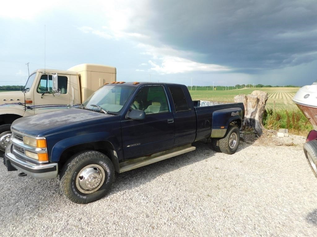 1996 CHEVY 4X4 DUALLY PICKUP TRUCK