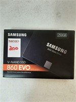 SAMSUNG V-NAND SSD 860 EVO - 250 GB
