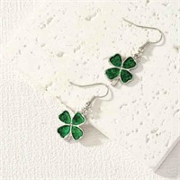 Beautiful Pair of Earrings NEW