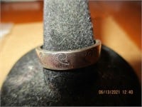 Silver? Unmarked Ring w/Waves-4.8g