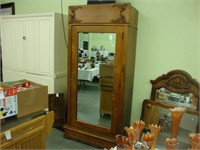 TOC American mirror front wardrobe with cabinet