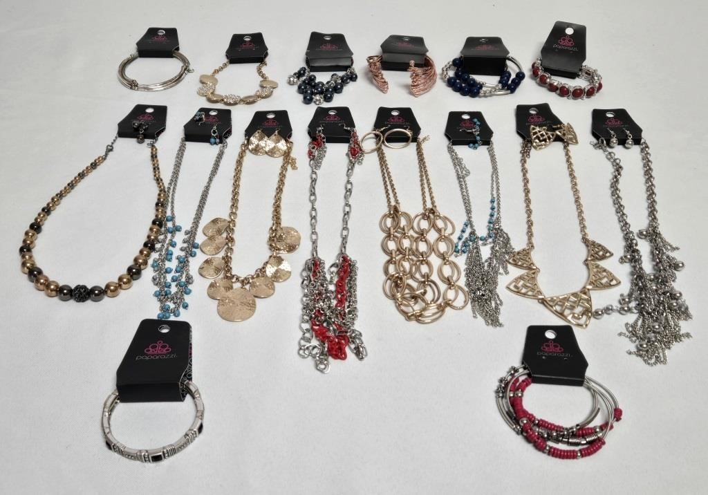 NWT Paparazzi Necklaces & Bracelets
