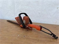 Black and Decker 14" Hedge Trimmer