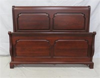 Durham Furniture Cherry Queen Size Sleigh Bed