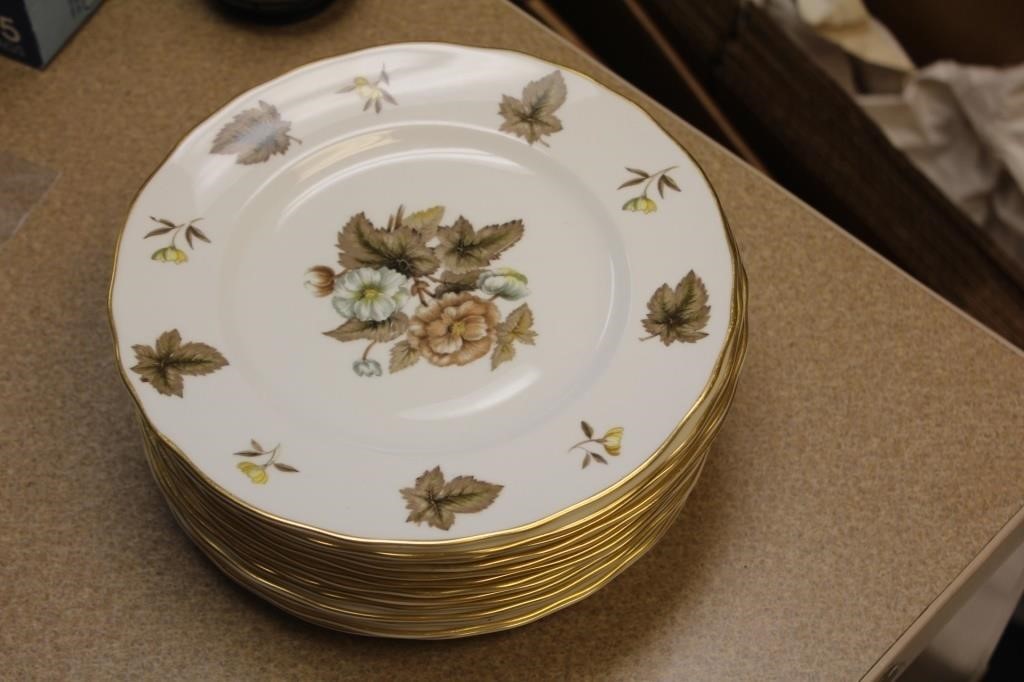 Set of 13 Royal Worcester "Dorchester" Plates