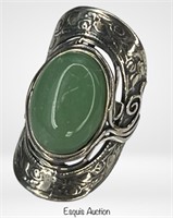 Vintage Sterling Silver & Green Jade Lady's Ring