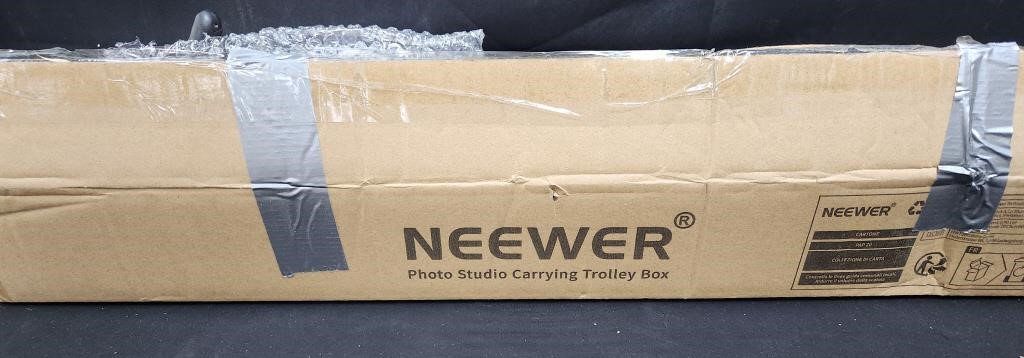 Neewer photo studio carrying trolley box