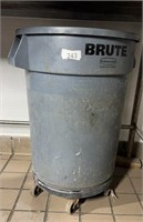 Rubbermaid Brute Trashcan on Dolly