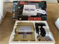 Nintendo Super NES System/ Control Set