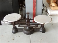 cast iron counter scale with porcelain plates